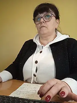 צ'אט XXX בשידור חי של BrandiOhNight
