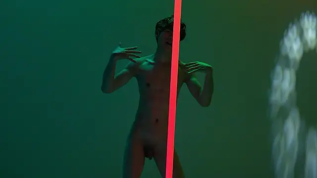צ'אט XXX בשידור חי של HE-ONE