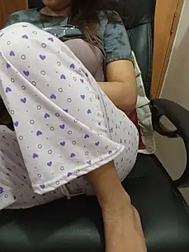 Chat +18 de Tanha18 ao vivo
