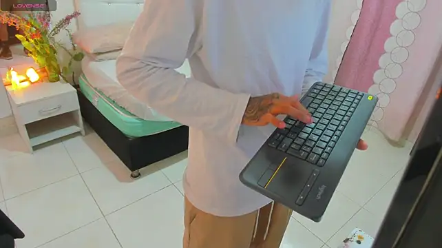 marcus_ftm Adlı Modelin Canlı XXX Sohbeti