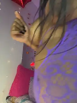 AlisonHoot69のライブXXXチャット