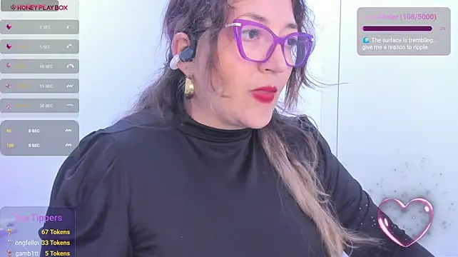 Naty_Mature_ Chat XXX in diretta