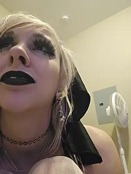 צ'אט XXX בשידור חי של AmethystFoxx
