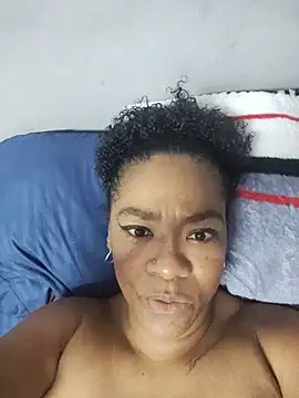 Chary-Madam's Live XXX Chat