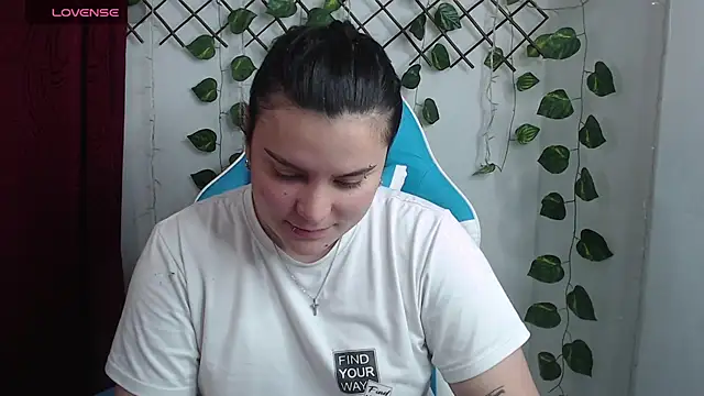 Chatroom XXX en direct de Nika_1_