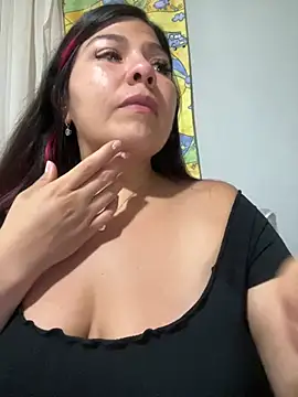 XXX chat uživo modela LatinaCalienteMilf