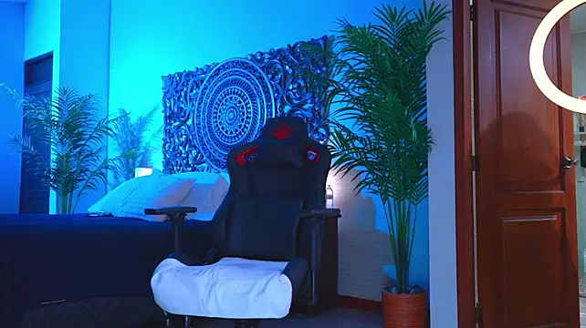 Chat +18 de ambarEvans ao vivo