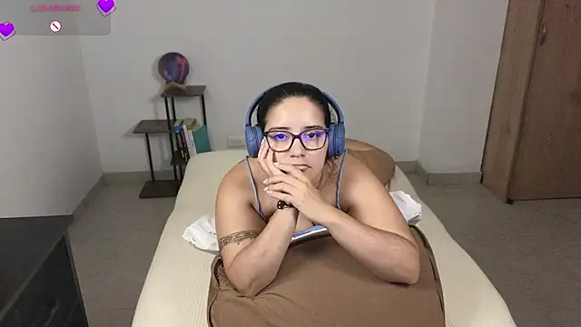 Chat XXX en directo de blue__moon_