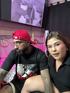 Agathajane_larryson_one live XXX chat