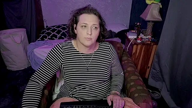 Abagail_soft Adlı Modelin Canlı XXX Sohbeti