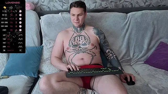 Lechery_boy Adlı Modelin Canlı XXX Sohbeti