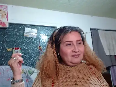 Perla1981-- – Live XXX-chat
