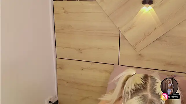 ChannelCrawford XXX чат на живо