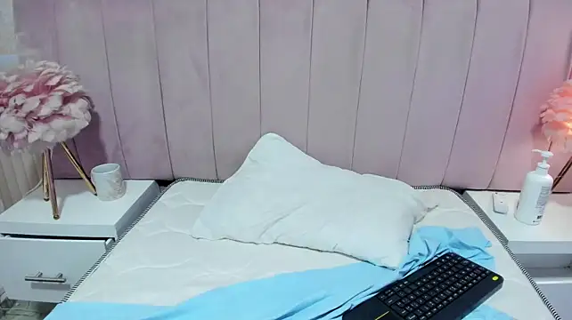 Tiger_skinny Chat XXX live