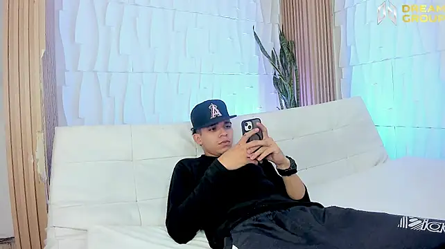 XXX chat uživo modela AmazingPartys
