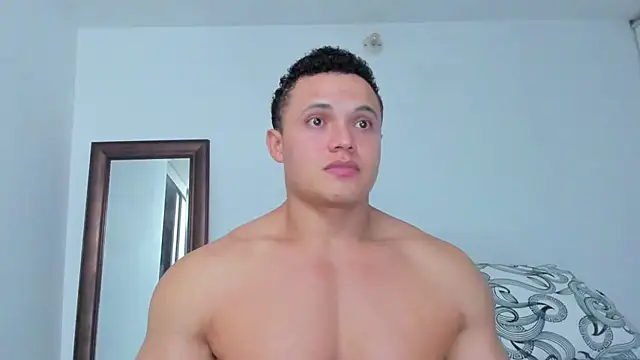 XXX chat uživo modela KingLevi01
