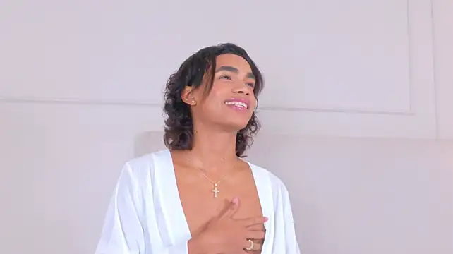 XXX chat uživo modela AlanCuute