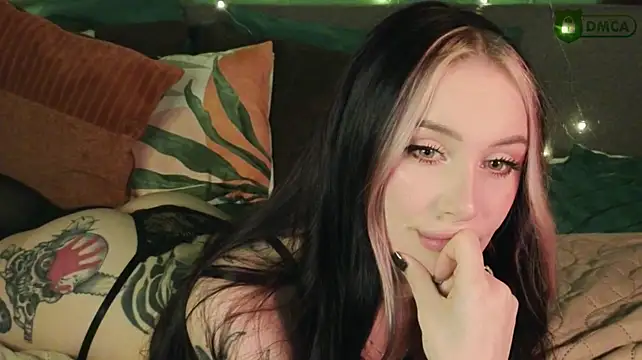 RubyMiracles Chat XXX in diretta