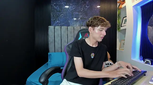 SthepanodiMonaco Pertunjukan Webcam