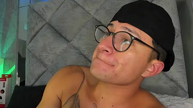 Hassbyd's Live XXX Chat