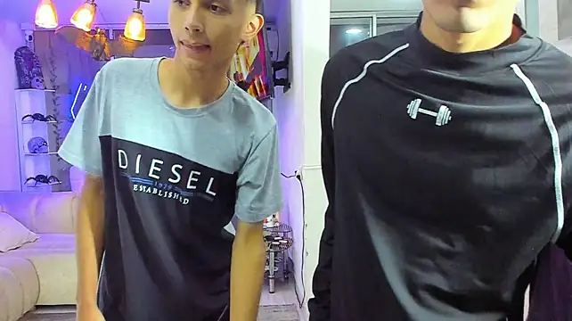 Houseofwarrios 现场XXX聊天