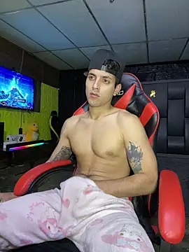 Chat +18 de AlessandroAGT ao vivo