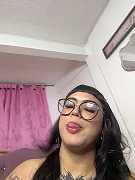 Chatroom XXX en direct de julieta_fernandez