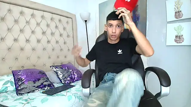 connor_launther_ live XXX chat