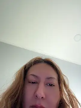 Chat XXX en directo de IAmScarlettLove