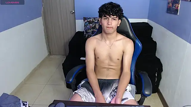 Chatroom XXX en direct de sthellar_gp