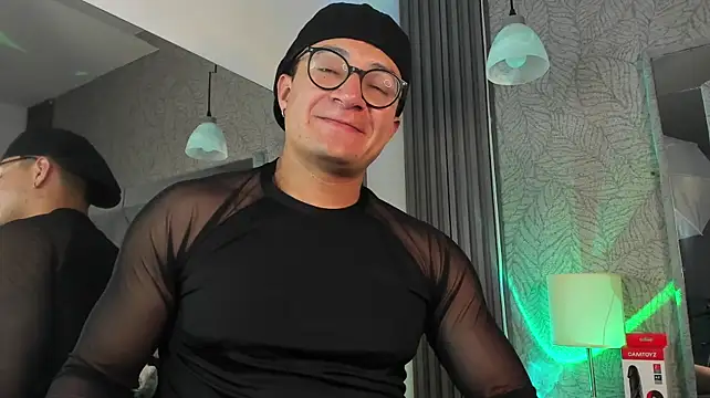 Hassbyd's Live XXX Chat