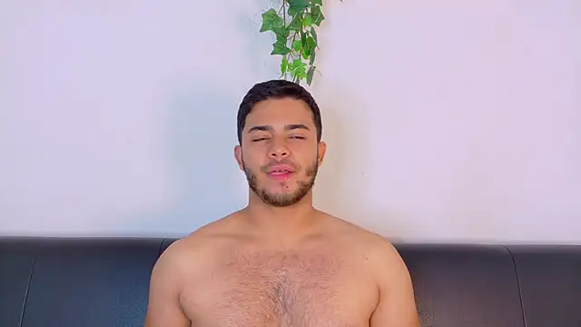 TylerWest_ Live XXX-chat
