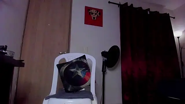 Cloudy_pigDude Live XXX-Chat