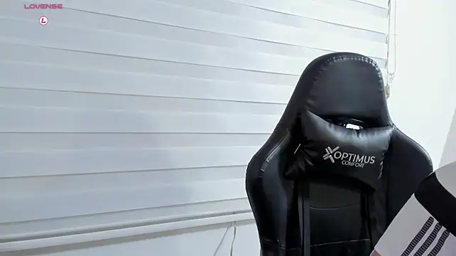 XXX chat uživo modela Rick_Adams