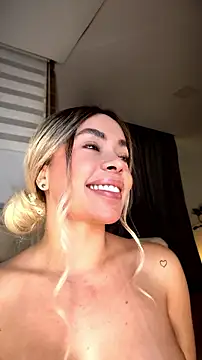 Scarlett_jc live XXX chat
