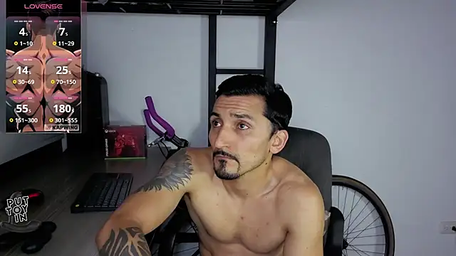XXX chat uživo modela Marck_Muscle