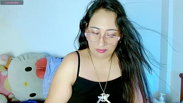 carolinalovee69's Live XXX Chat