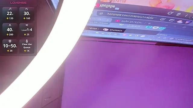Kylie2211's Live XXX Chat