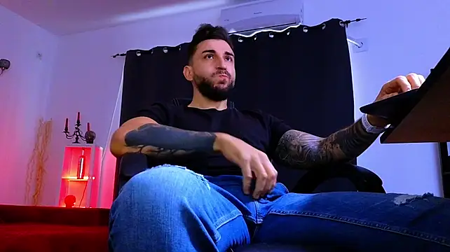 دردشة MightyAaron66 الجنسية المباشرة