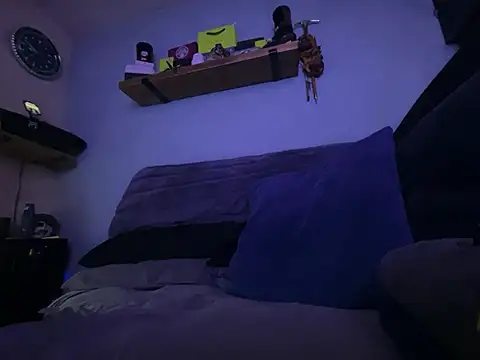 Tattooednakedguy's Live XXX Chat
