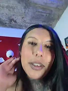 missashlyrosette Adlı Modelin Canlı XXX Sohbeti