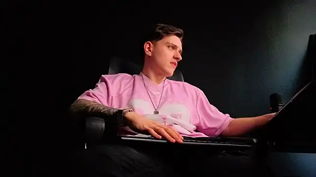 XXX chat uživo modela FelixStarkk