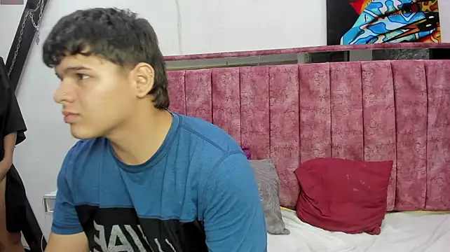 Mia78hot 라이브 XXX 채팅