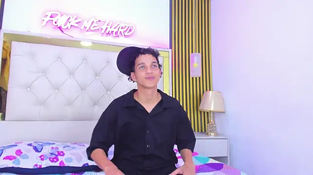 Chat +18 de JustinSecret ao vivo