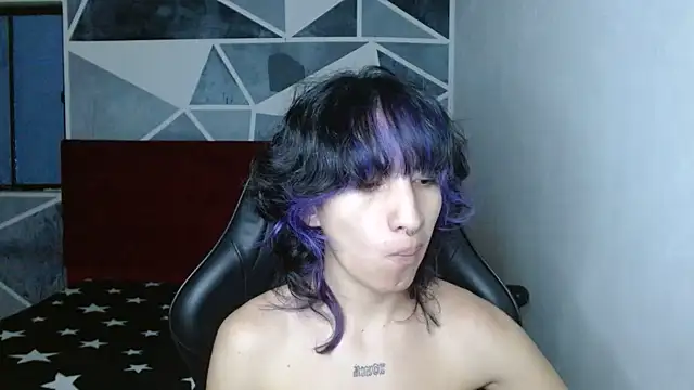 littlextreme Adlı Modelin Canlı XXX Sohbeti