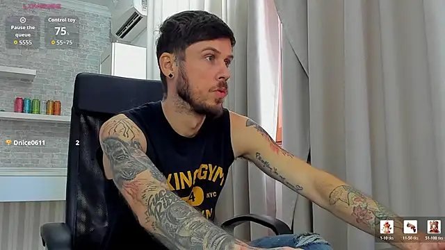 JonahShaw Adlı Modelin Canlı XXX Sohbeti