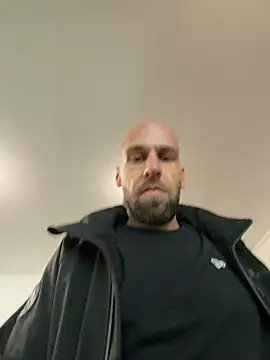 צ'אט XXX בשידור חי של _oliver_it