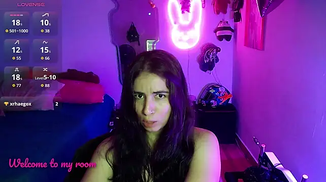 aleja_diamond Chat XXX in diretta