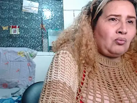 Perla1981-- Chat XXX live
