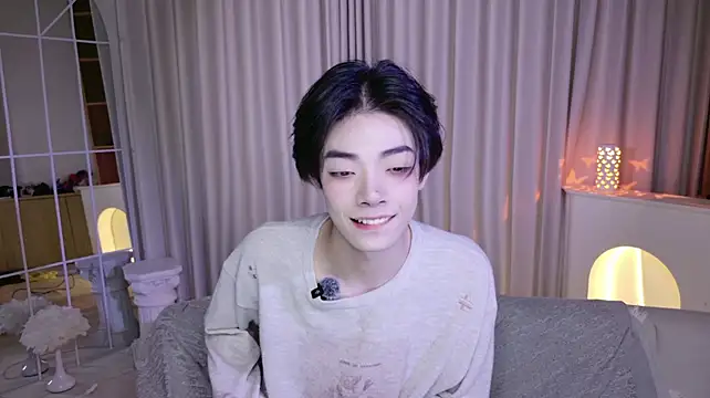 Chat XXX en directo de XiaoZeouba